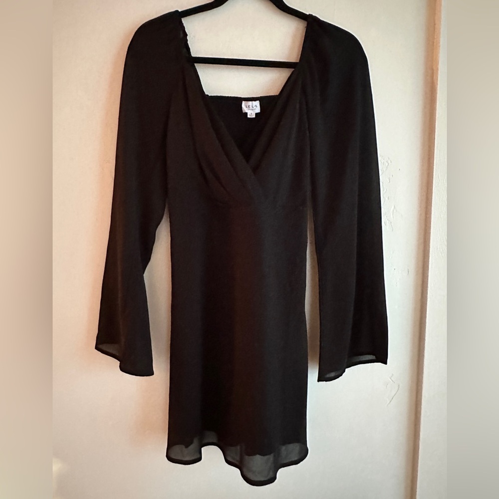 Elegant Black Long Sleeve Dress